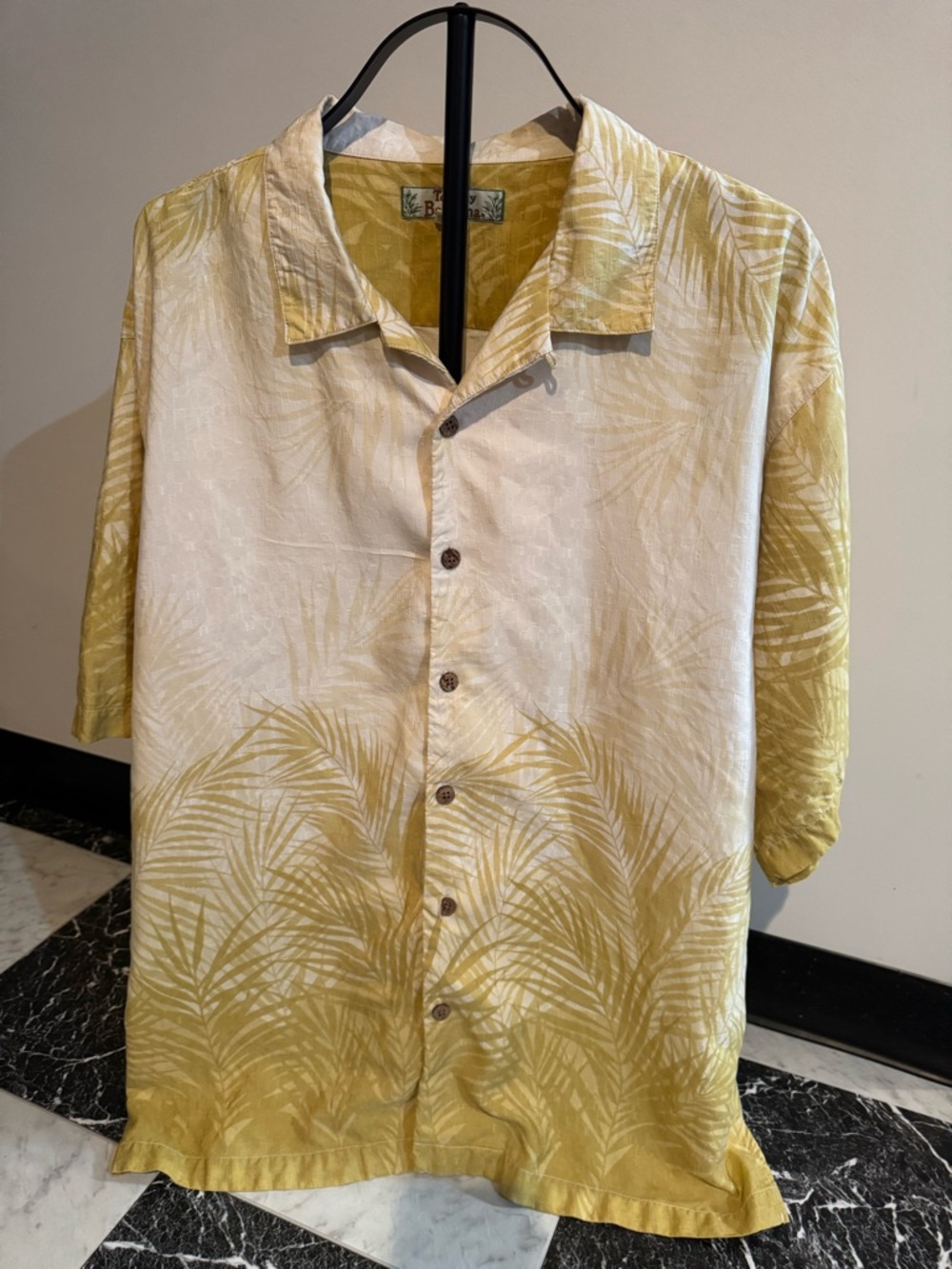 Tommy Bahama Men’s Silk Hawaiian Shirt XL Yellow Palm Print Camp Collar Trooical